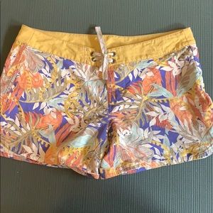 Patagonia board shorts size 8